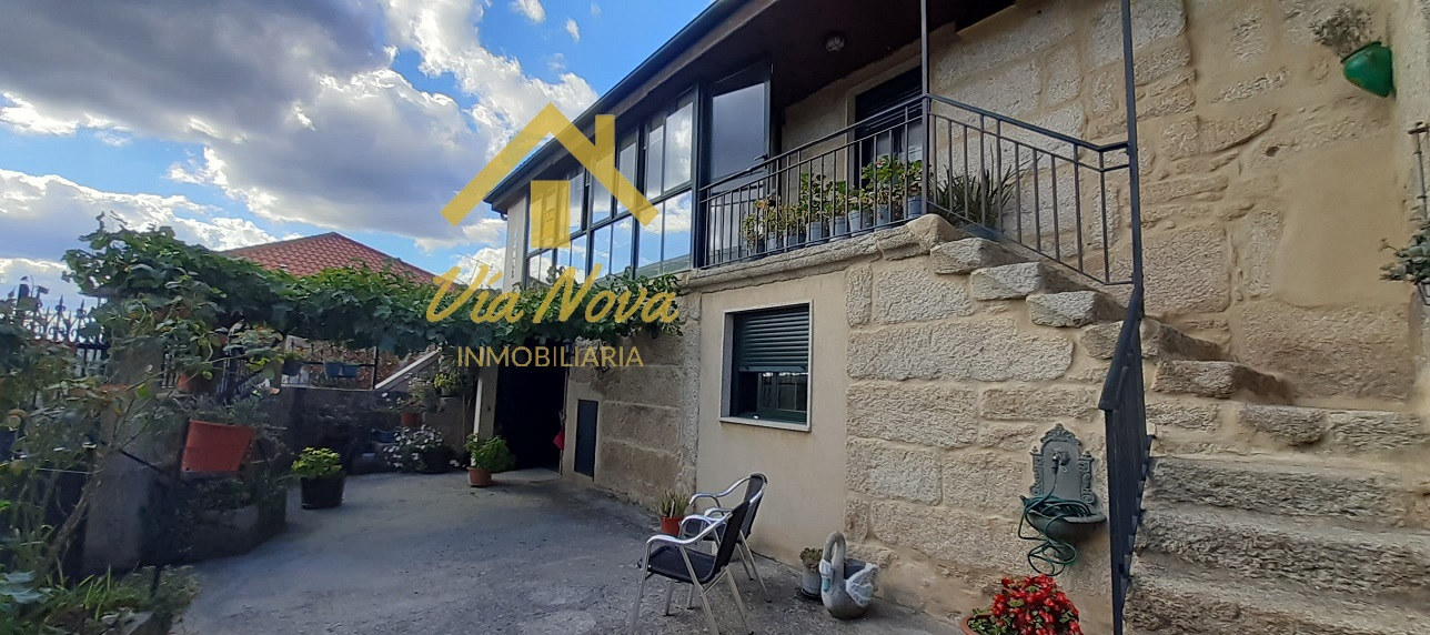 Enchanting Galicia Stone House in Beautiful Allariz Galicia & Green